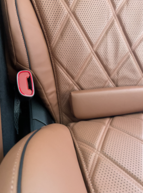 23款奔驰S400商务型更换发光安全带，提升车内氛围感