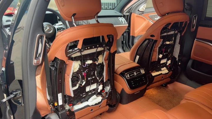 23款奔驰S400豪华型升级前排座椅通风系统，夏天必备的功能
