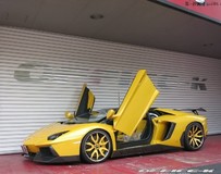 Office-K改裝黃色蘭博基尼Aventador敞篷跑車