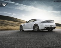 Vorsteiner改裝阿斯頓·馬丁V8 Vantage
