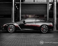 Carlex Design設(shè)計(jì)改裝日產(chǎn)GT-R的內(nèi)飾