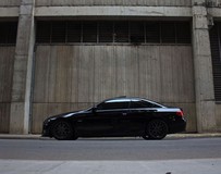 輪轂極具看點 2009款寶馬335i改裝車欣賞