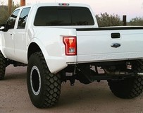 越野野獸改裝版福特F250R MegaRaptor