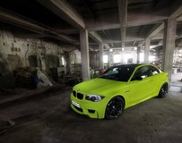 Schwaben Folia公司改裝寶馬1M硬頂跑車(chē)