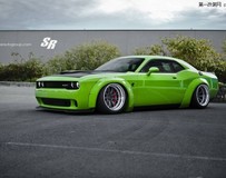 道奇Challenger改裝Liberty Walk套件