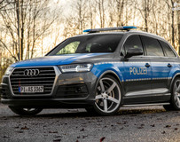 Slammed改奧迪Q7裝配Vossen CV3R Rims輪轂