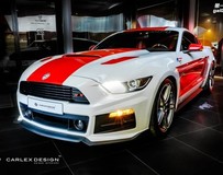 Carlex改裝血紅色Roush野馬內(nèi)部裝飾