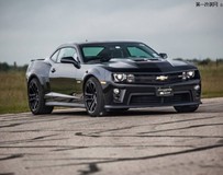 黑色Hennessey的Camaro ZL1 HPE750