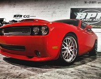 火舞黃沙之美—D2Forged 改裝道奇Challenger SRT8