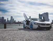 白色寶馬i8改裝藍色HRE輪轂