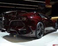 瘋狂的MANSORY F12 La Revoluzione在迪拜