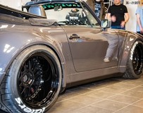 RWB保時(shí)捷964敞篷跑車