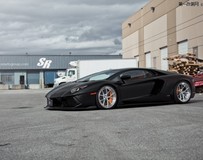 PUR Wheels改裝亞光黑色蘭博基尼Aventador