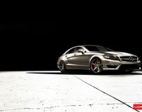 五幅輪轂簡約而不簡單 Vossen Wheels全新改裝CLS 63 AMG