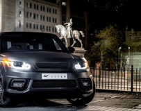 Kahn Design揭曉新路虎攬勝400-LE版