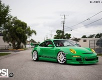 綠色保時捷911 GT3 RS搭載白色HRE輪轂