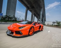 盛氣凌人 900匹馬力輸出的LP900 Molto Veloce