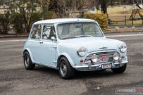 可爱的1964年Mini Cooper S复制品