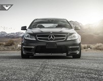 Vorsteiner改裝梅賽德斯 - 奔馳C63 AMG